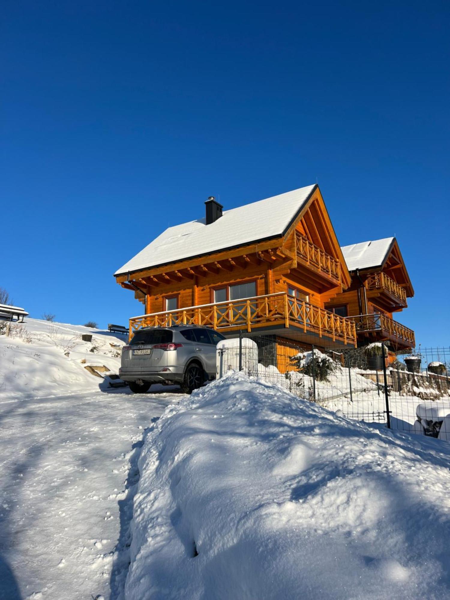 Houten Vakantiewoning "Reisnaarpolen" Royaal Ontbijt, Sauna En Hottub Чарна Гура Екстер'єр фото