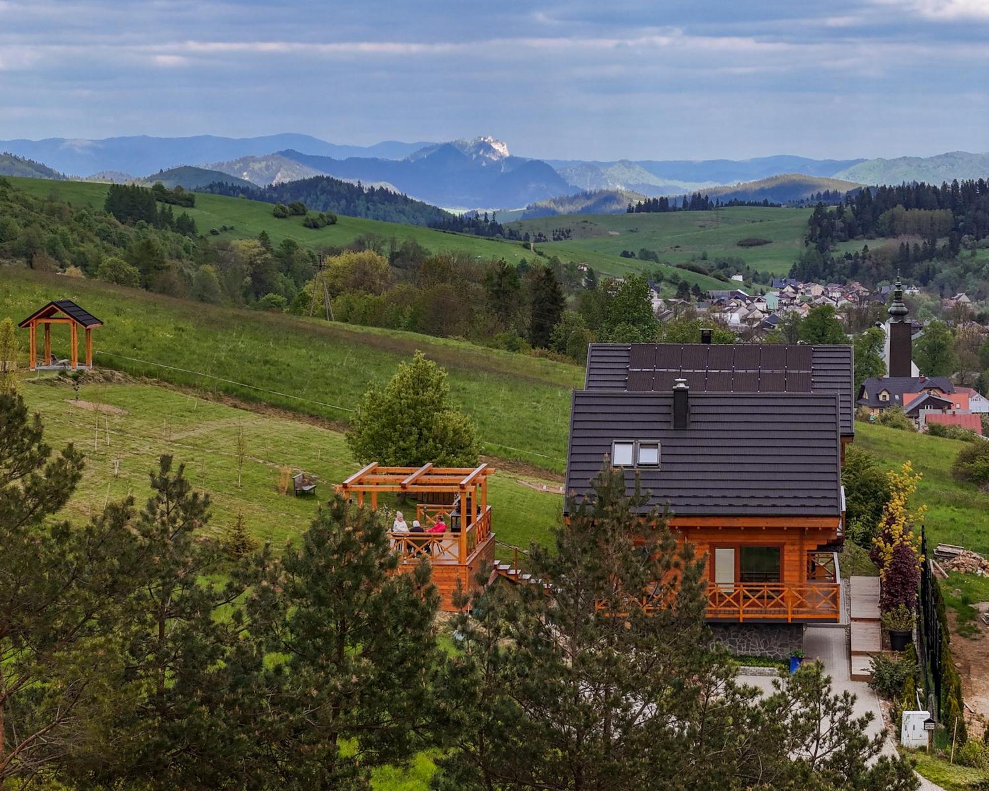 Houten Vakantiewoning "Reisnaarpolen" Royaal Ontbijt, Sauna En Hottub Чарна Гура Екстер'єр фото