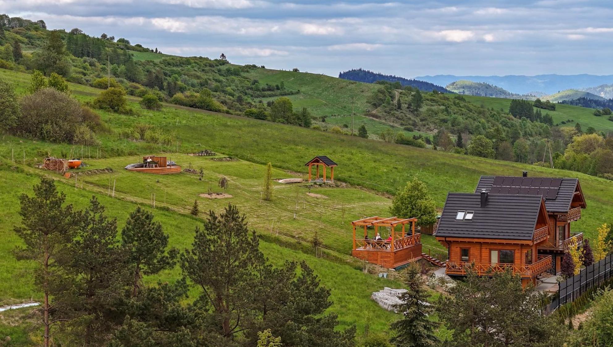 Houten Vakantiewoning "Reisnaarpolen" Royaal Ontbijt, Sauna En Hottub Чарна Гура Екстер'єр фото